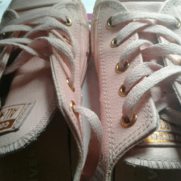 Converse - Picture 4 of 4